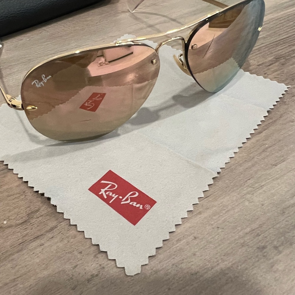 Ray ban